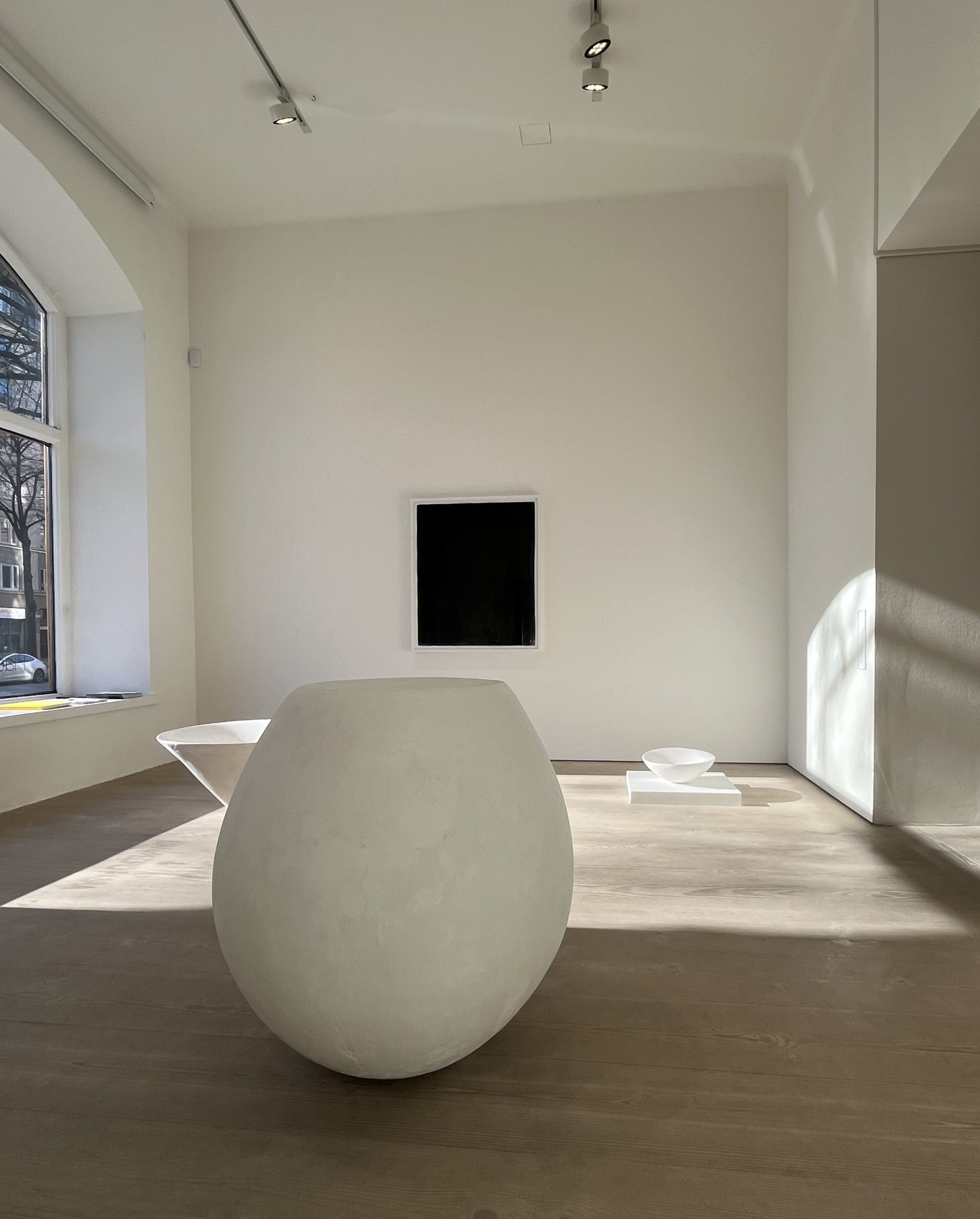 Eva Lange, "Sculpture", 2025. Installation view , Galleri Flach.