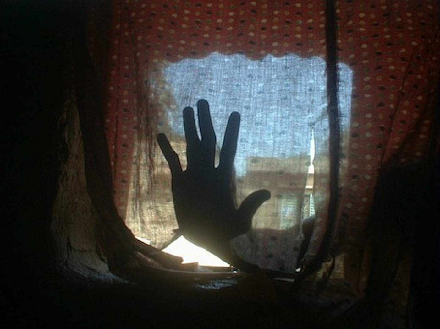Mohamed Camara, from the series "Chambers Malilennes", 2006/7, c-print 48 x 33 cm