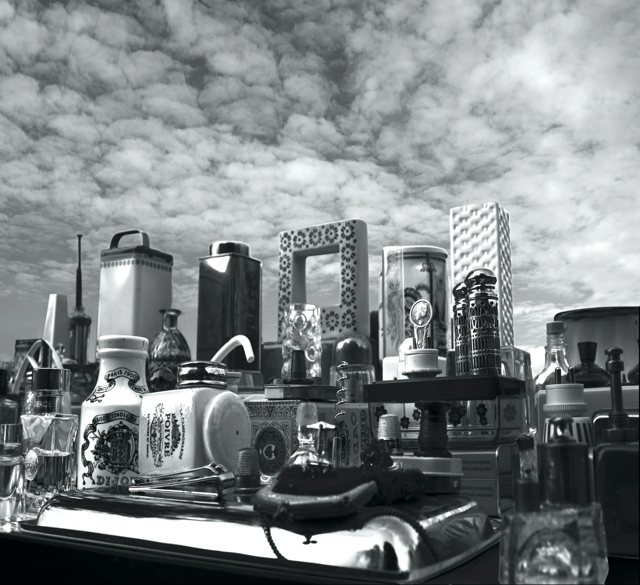 Maria Friberg, "Force Majeure Paris #2", 2023
Silvergelatinprint, silikonglasmontering, träram
80 x 87 cm, (ed1/5)