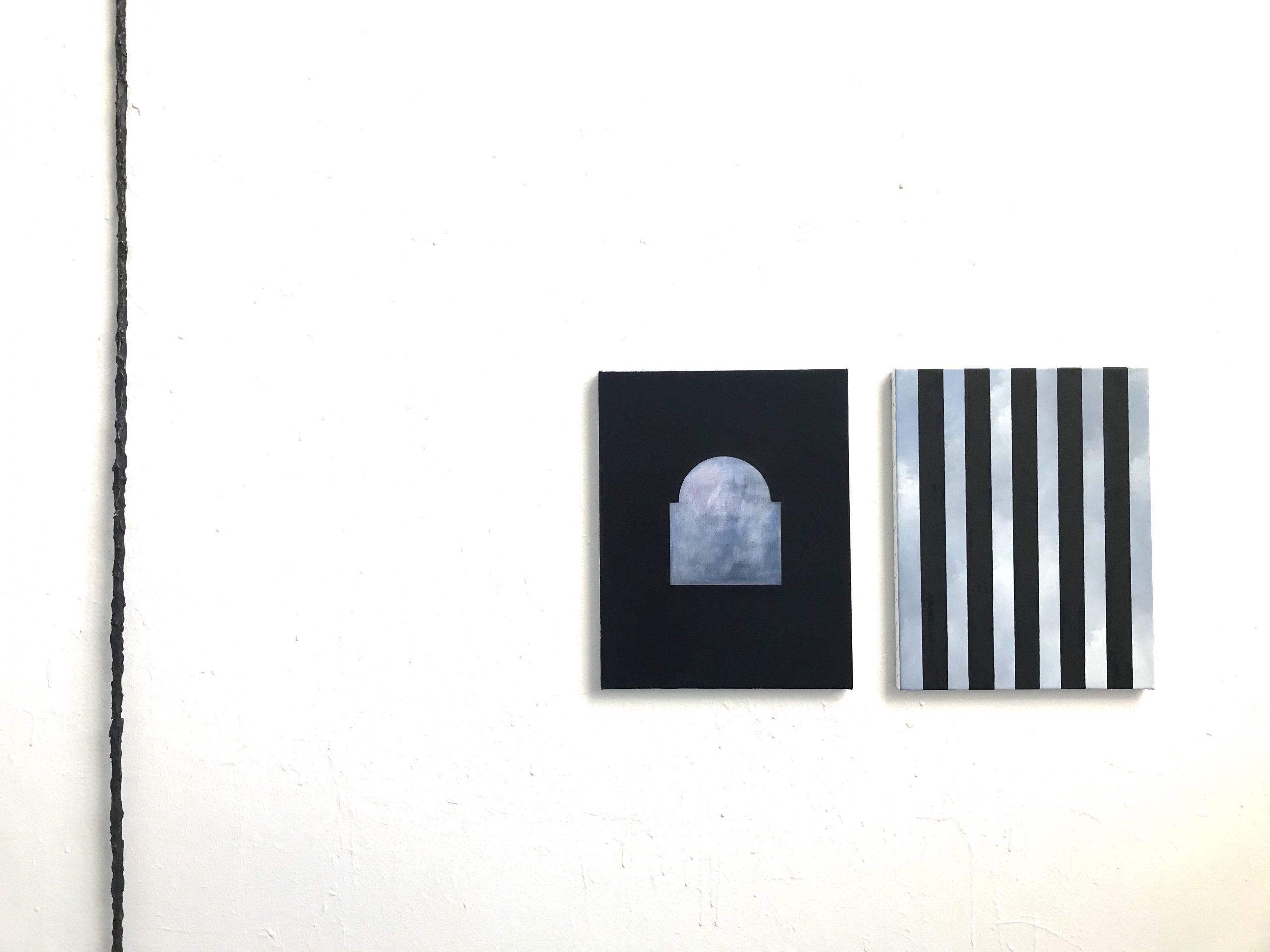 Ande och Materia / Mind and Matter, April 2020. Jakob Solgren, Mätsticka, 2019. Bronze, 300 cm / "Bina", 2019, Oil on canvas, 46 x 36 cm x 2 (diptyche)