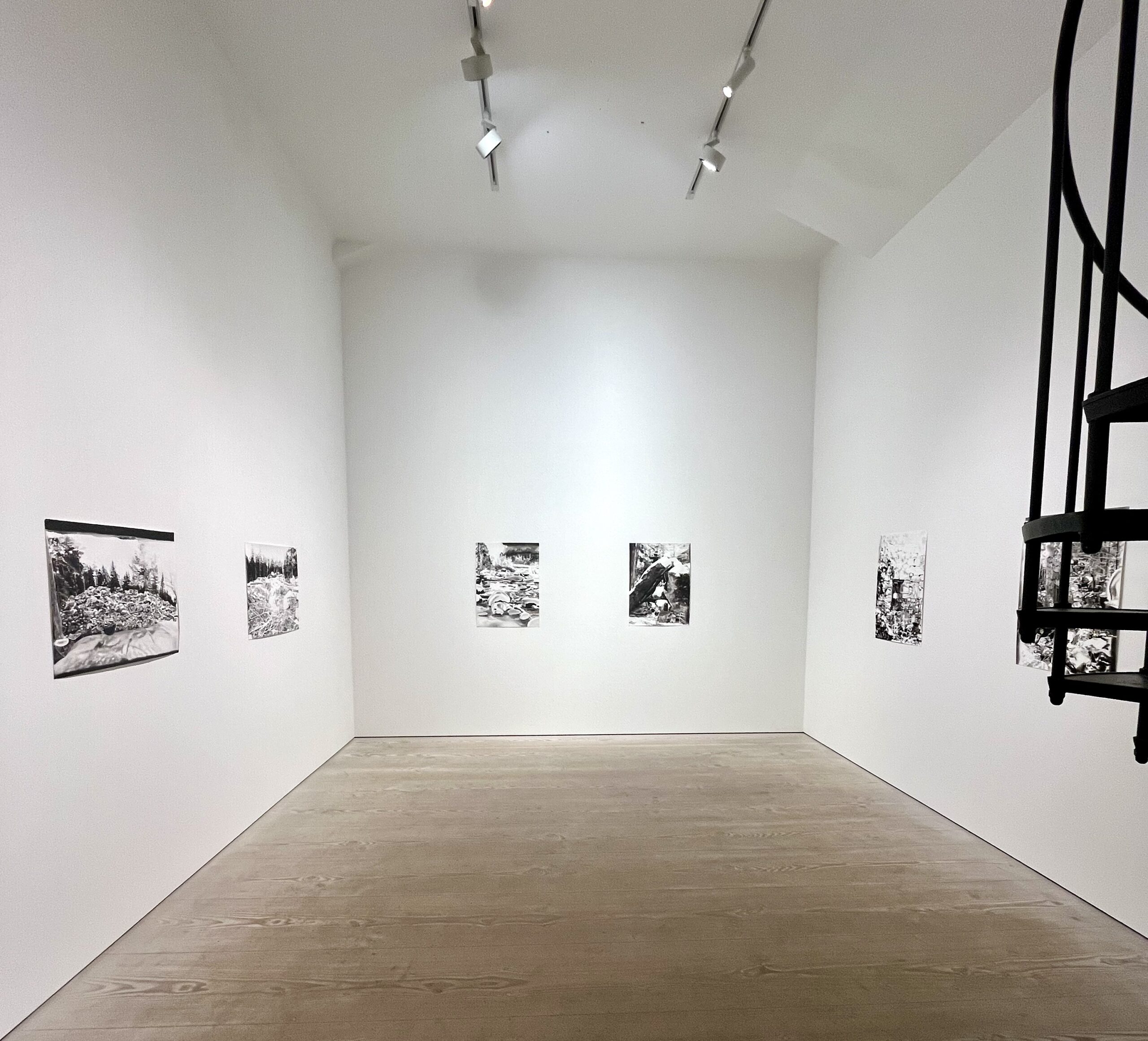 Kristina Bength, Installation view: "The Light from the Time When the Universe Became Transparent", 2026