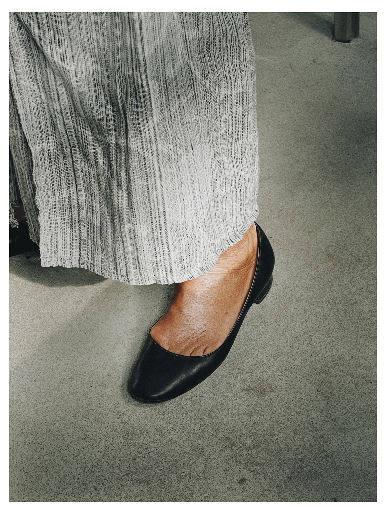 Transit IX, 2026
Arcivally Fine Art Pigment Print
upplaga 5 (+ 3 a.p.). Seizes:
1. 30 x 42 cm = 14 000 kr
2. 52 x 77 cm = 25 000 kr
3. 73 x 101 cm = 30 000 kr